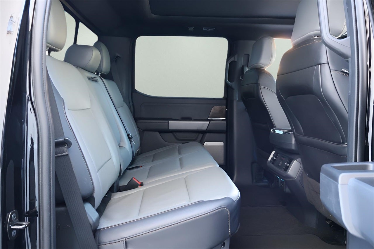 2022 Ford F-150 Lightning Lariat