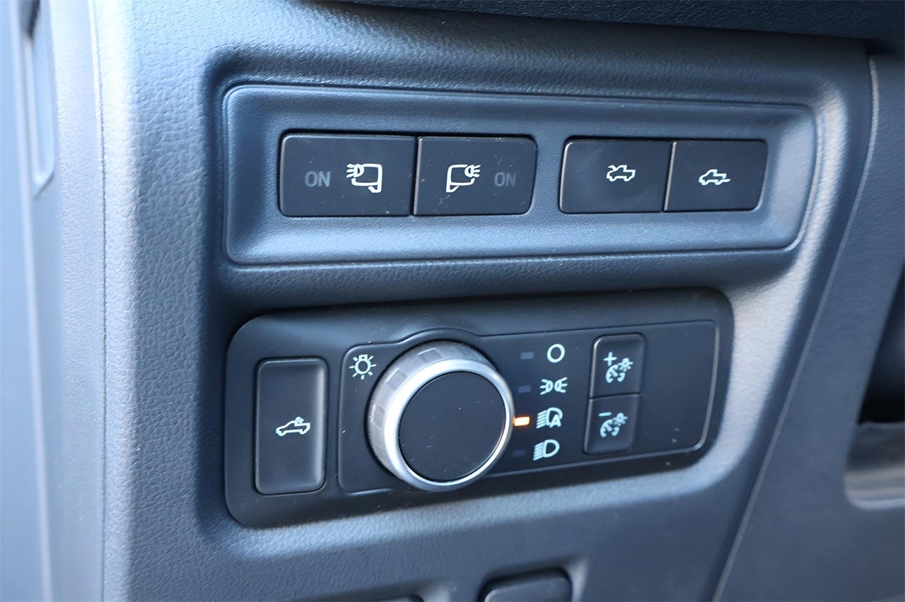 2022 Ford F-150 Lightning Lariat