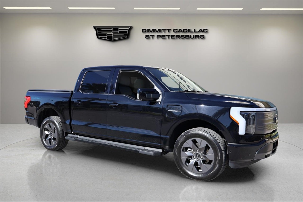 2022 Ford F-150 Lightning Lariat