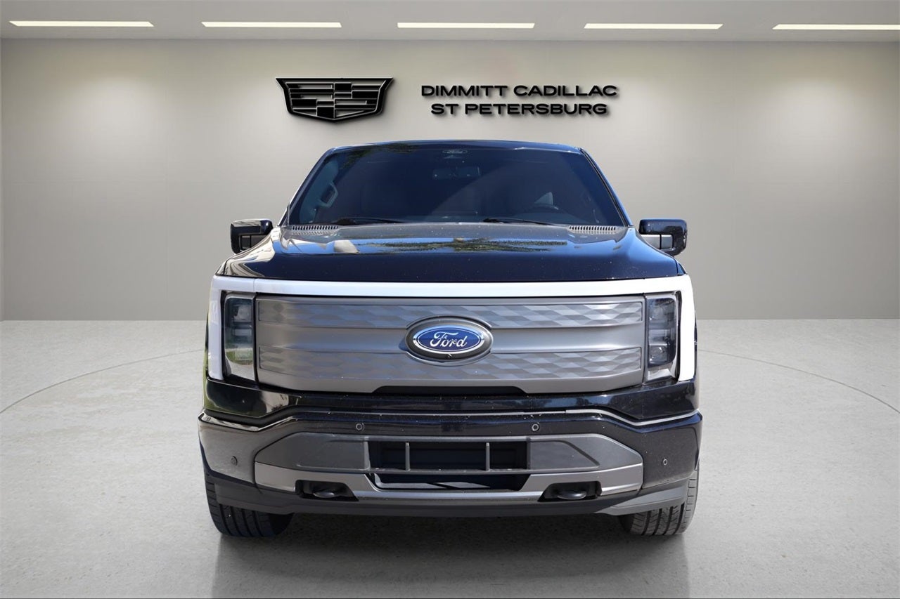 2022 Ford F-150 Lightning Lariat
