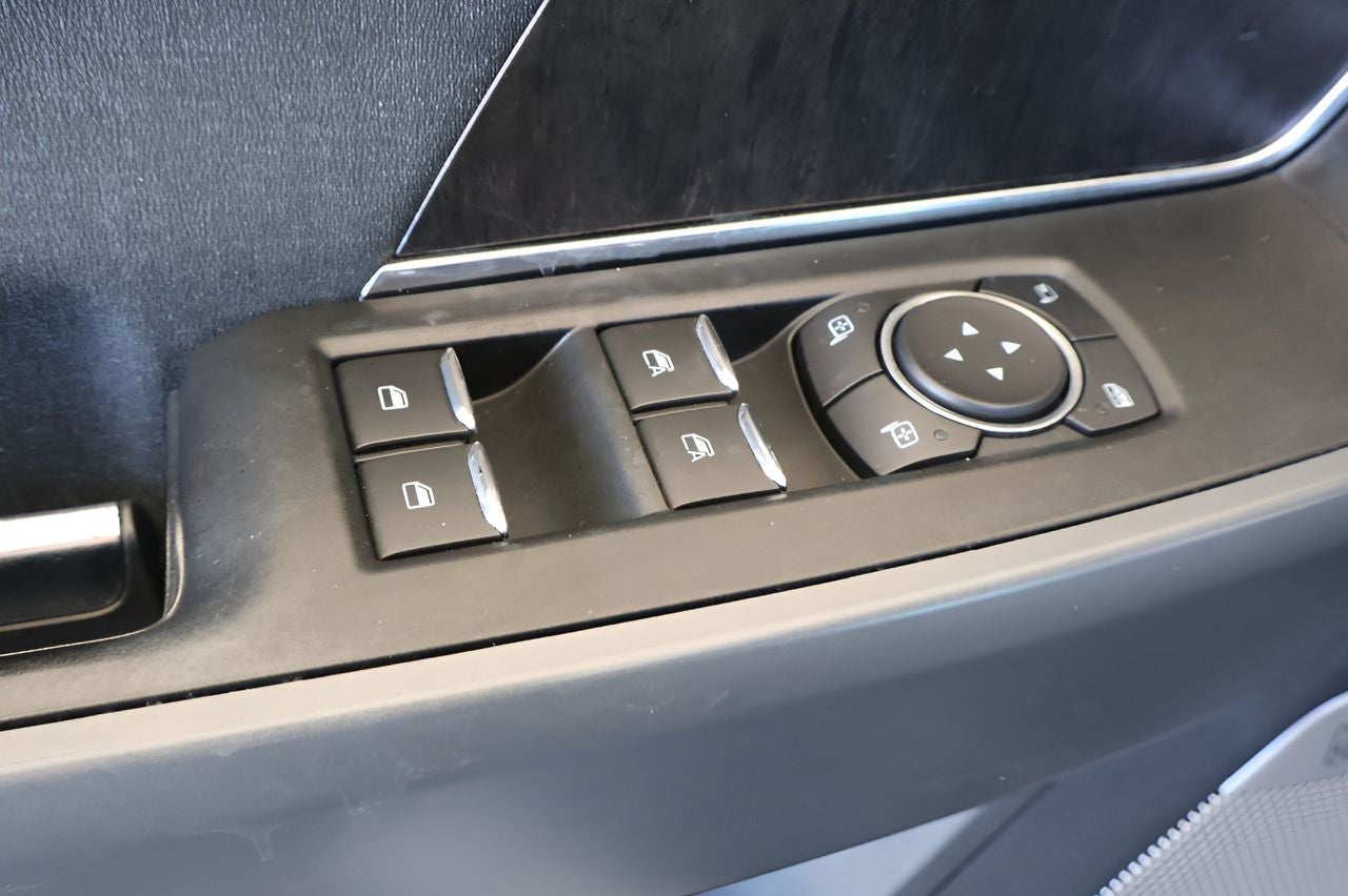 2022 Ford F-150 Lightning Lariat