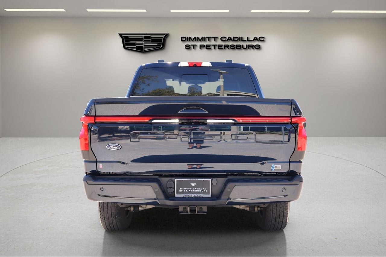 2022 Ford F-150 Lightning Lariat