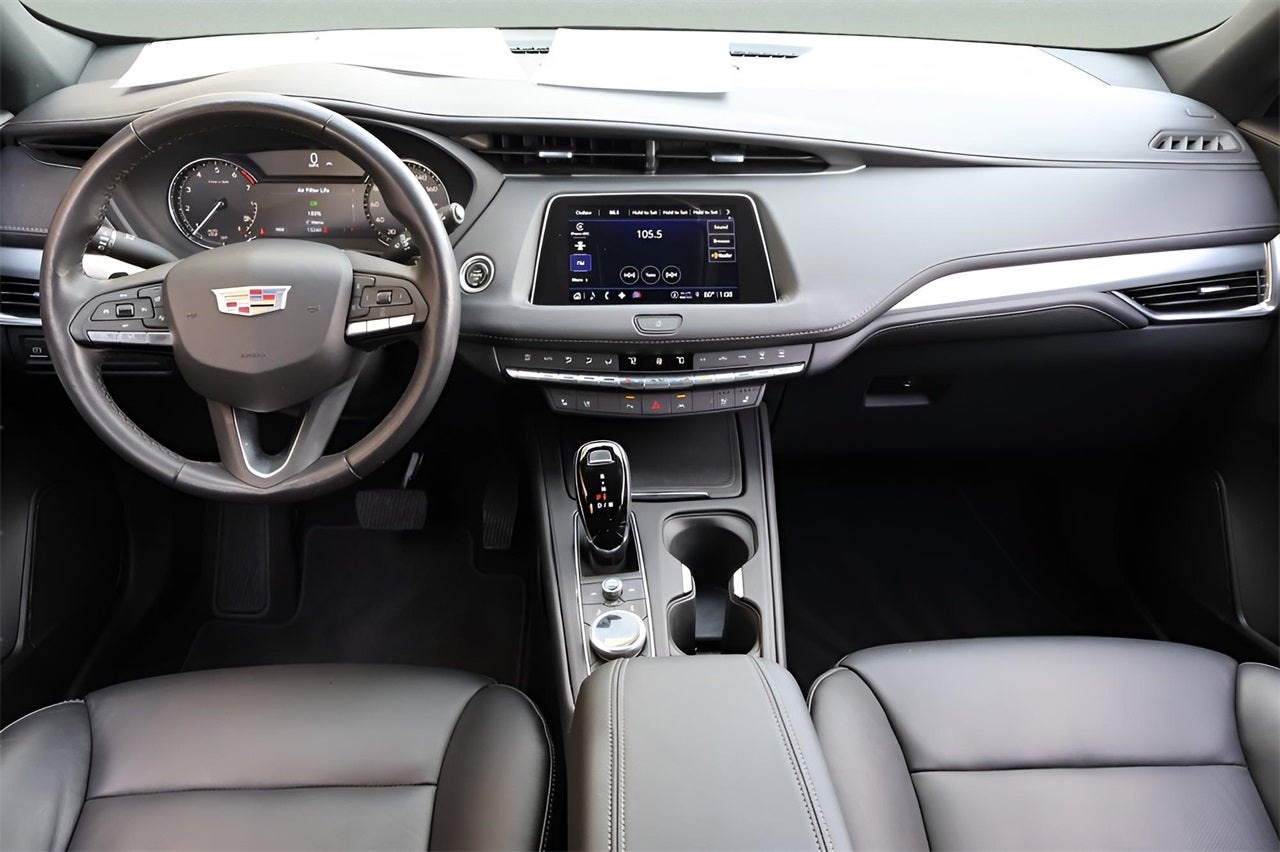 2023 Cadillac XT4 Premium Luxury