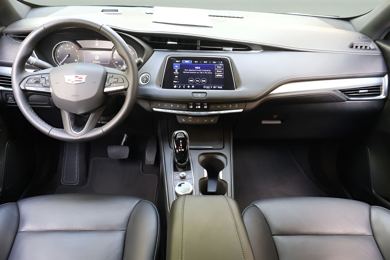 2023 Cadillac XT4 Premium Luxury