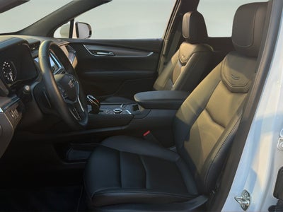 2025 Cadillac XT5 Luxury