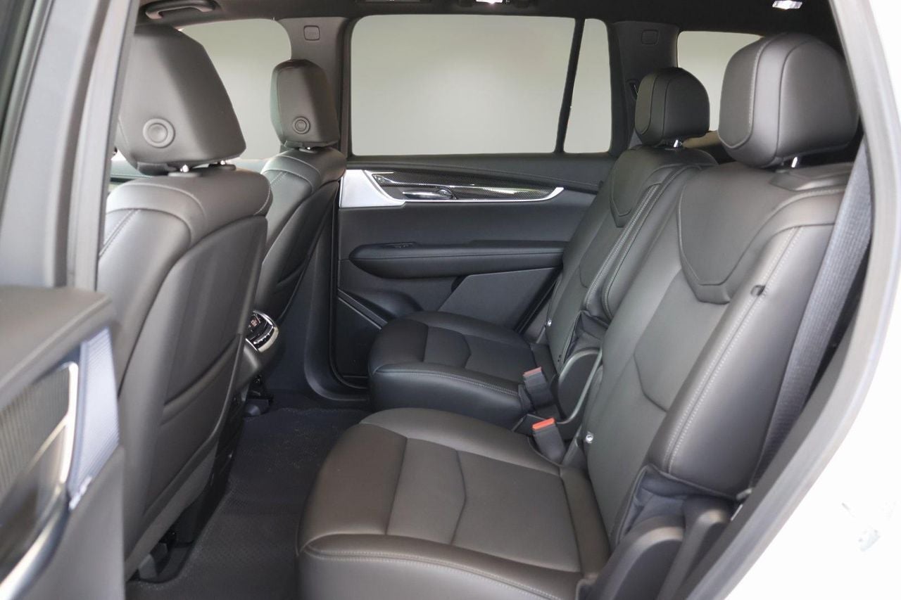 2025 Cadillac XT6 Sport