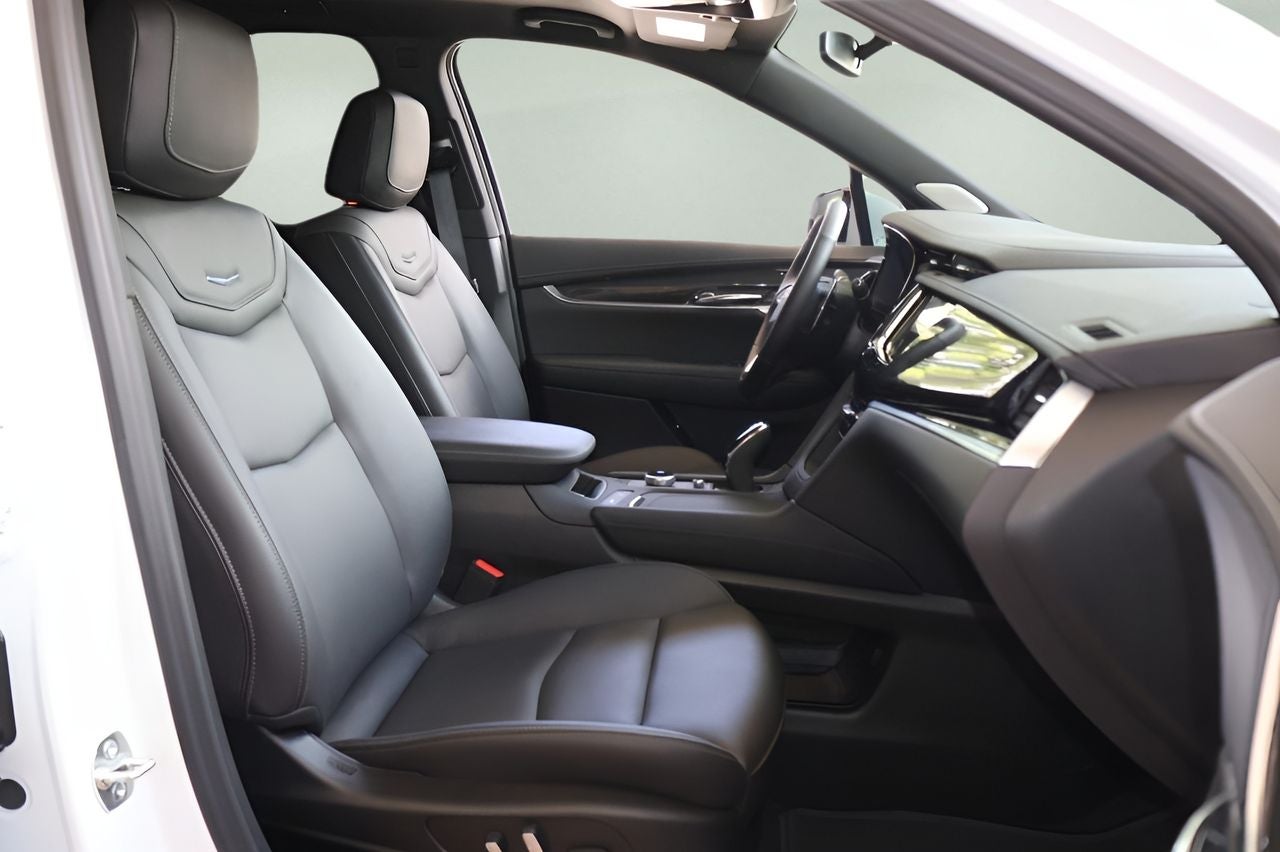 2025 Cadillac XT6 Sport