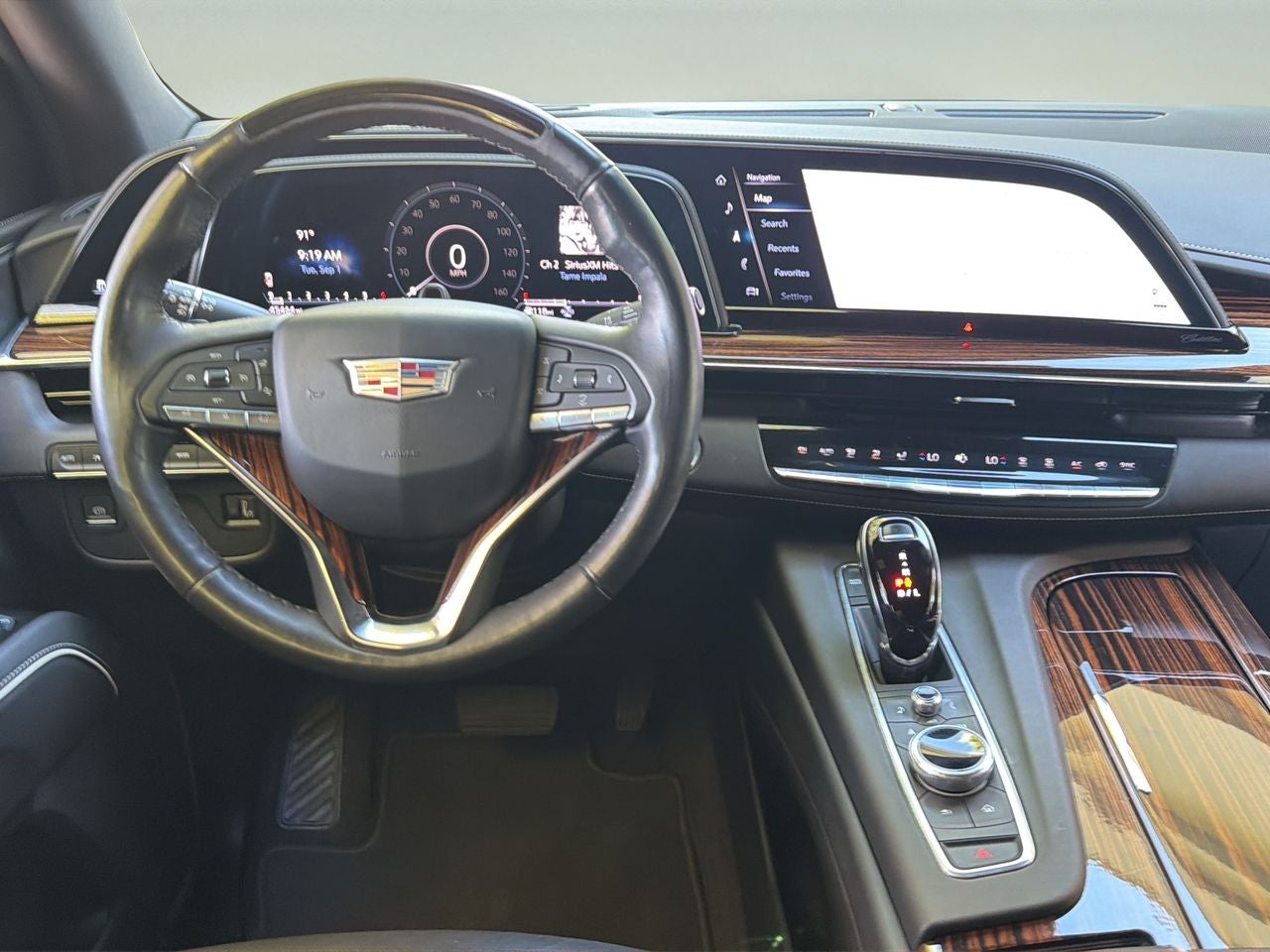 2022 Cadillac Escalade Premium Luxury