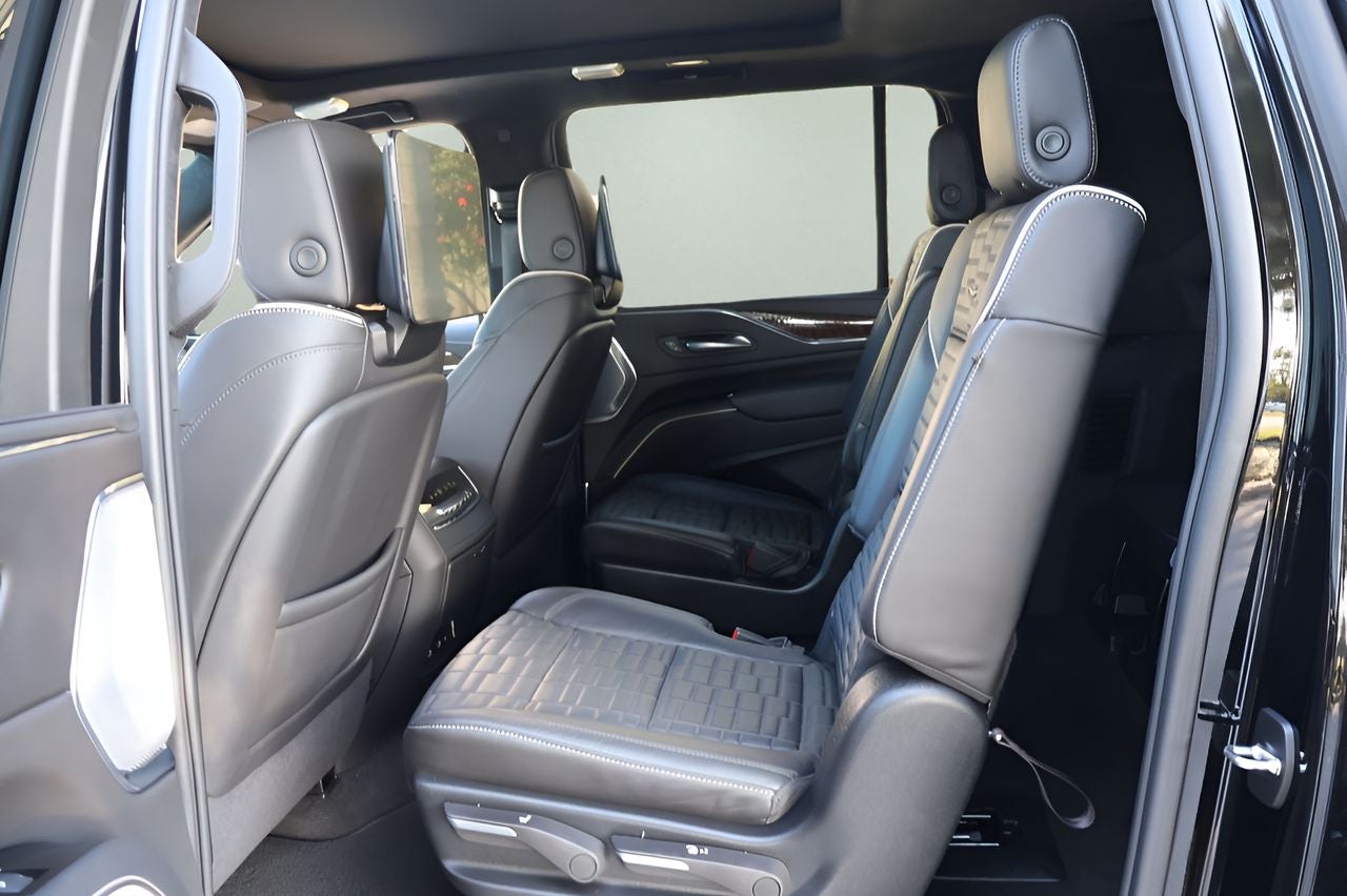 2024 Cadillac Escalade ESV Sport Platinum
