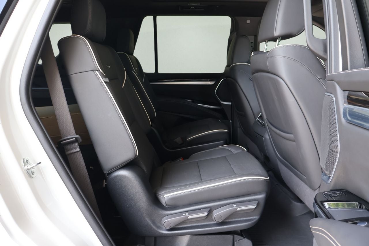 2025 Cadillac Escalade Premium Luxury