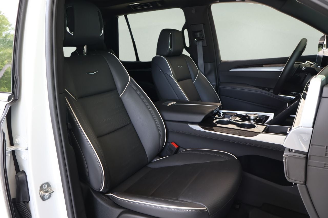 2025 Cadillac Escalade Premium Luxury