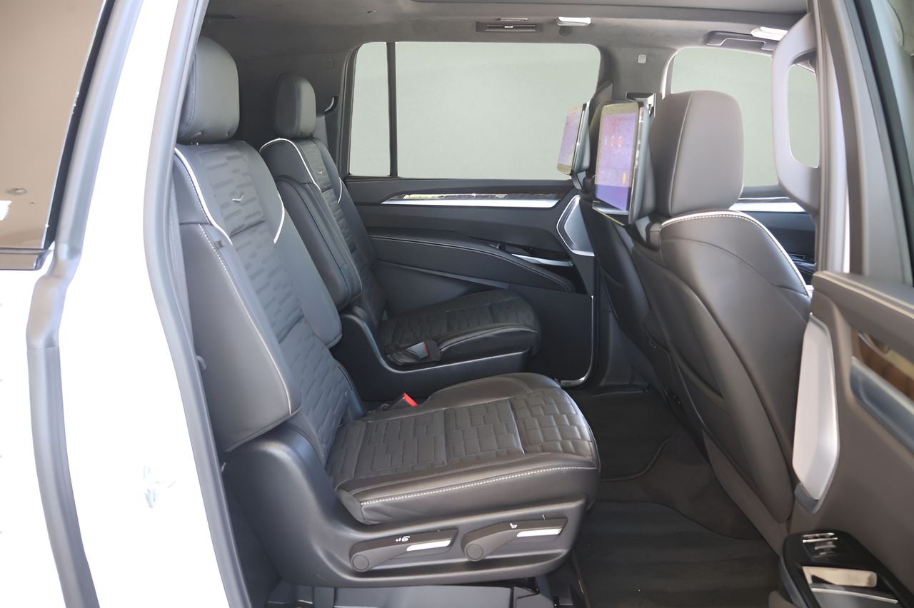 2026 Cadillac Escalade ESV Platinum Edition