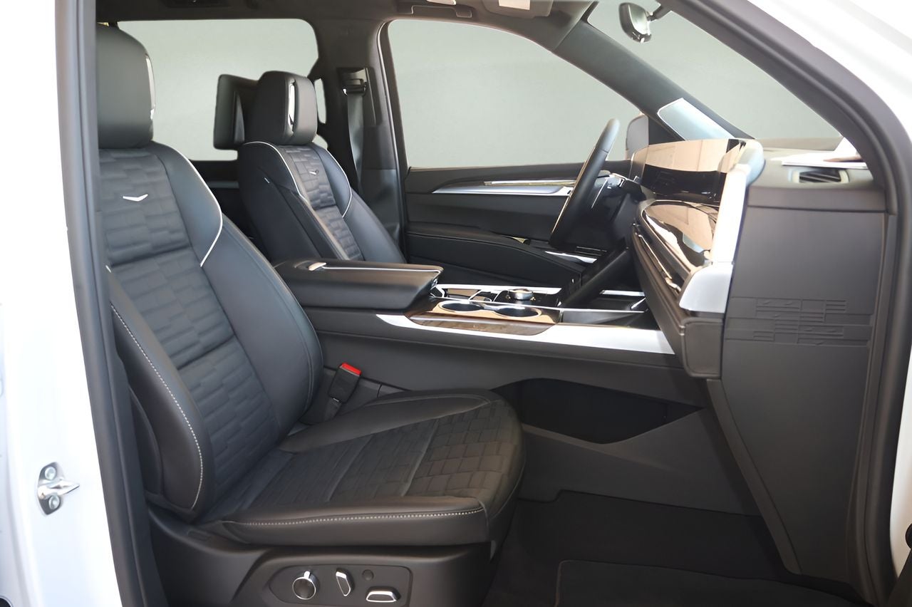 2026 Cadillac Escalade ESV Platinum Edition