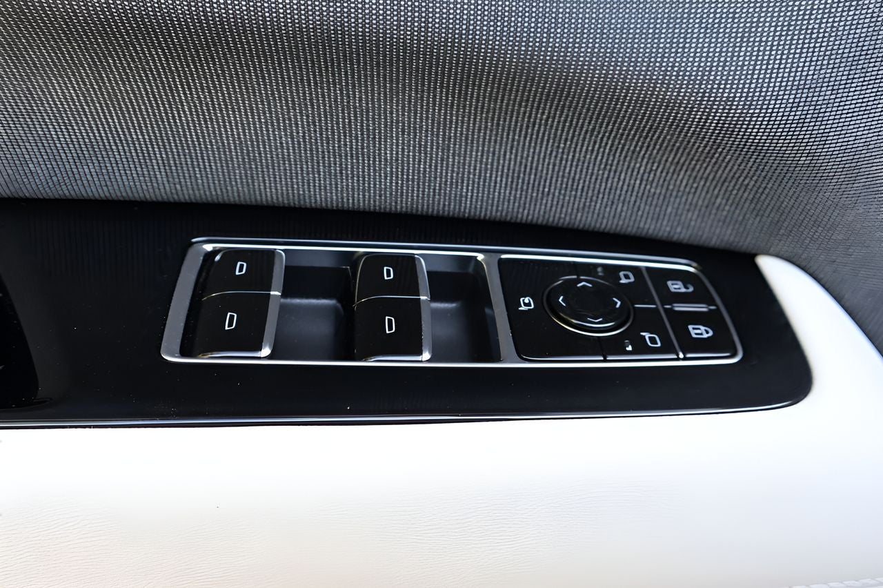 2025 Cadillac ESCALADE IQ Luxury 1