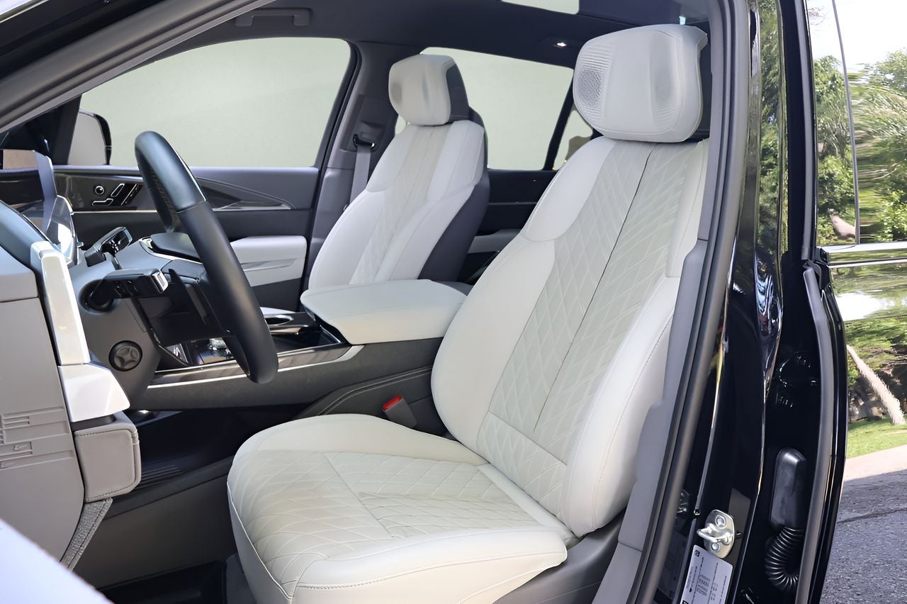 2025 Cadillac ESCALADE IQ Luxury 1