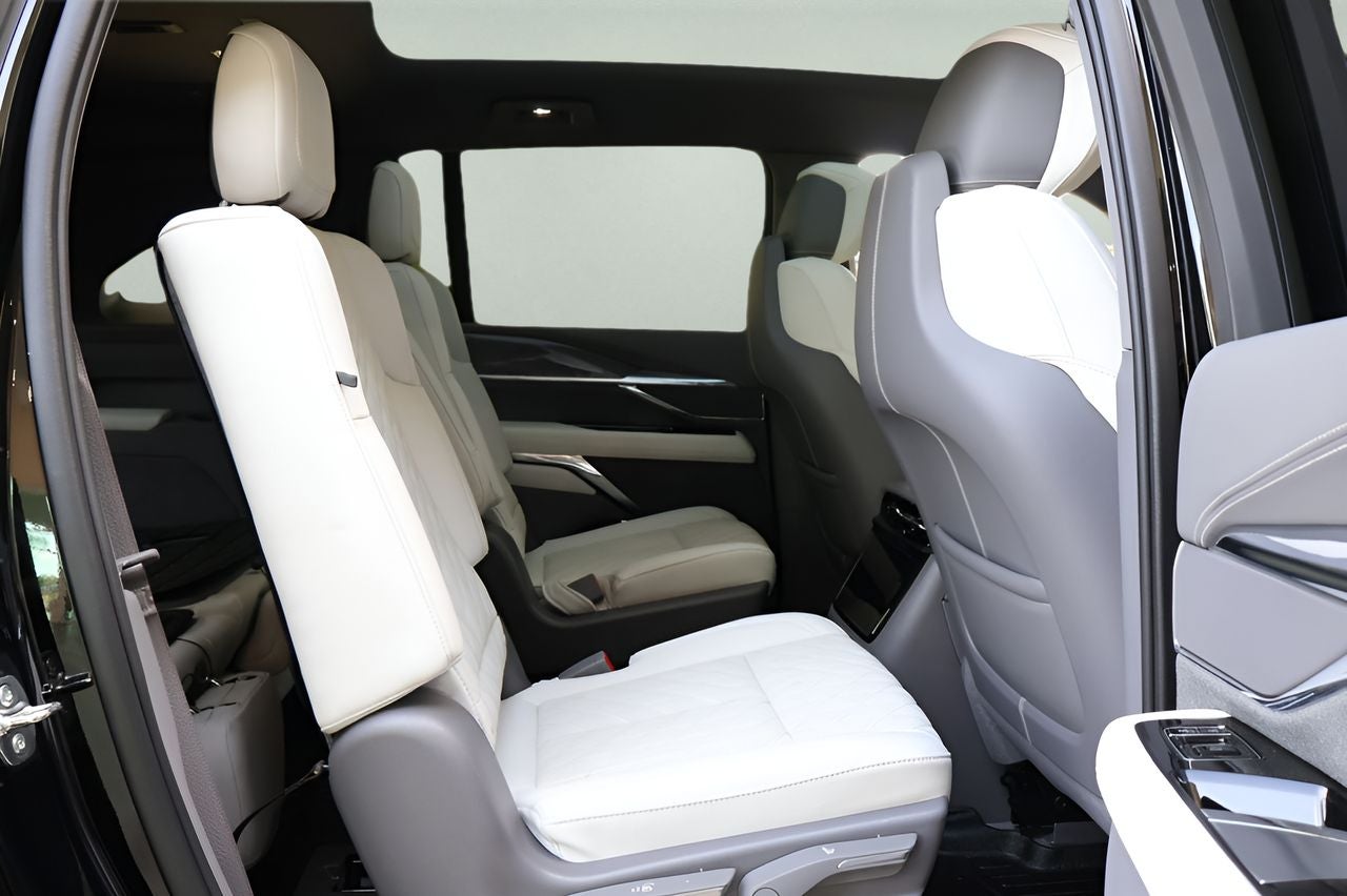 2025 Cadillac ESCALADE IQ Luxury 1