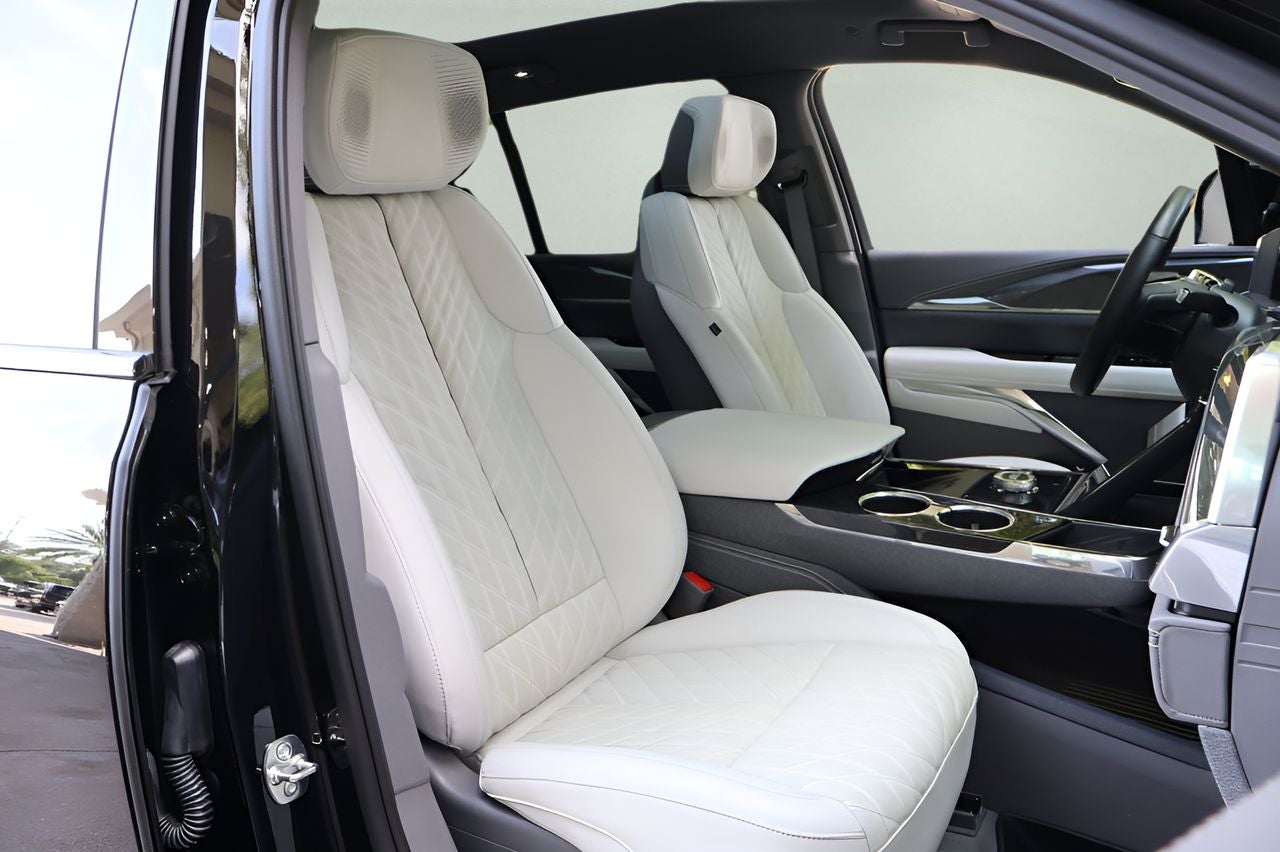 2025 Cadillac ESCALADE IQ Luxury 1