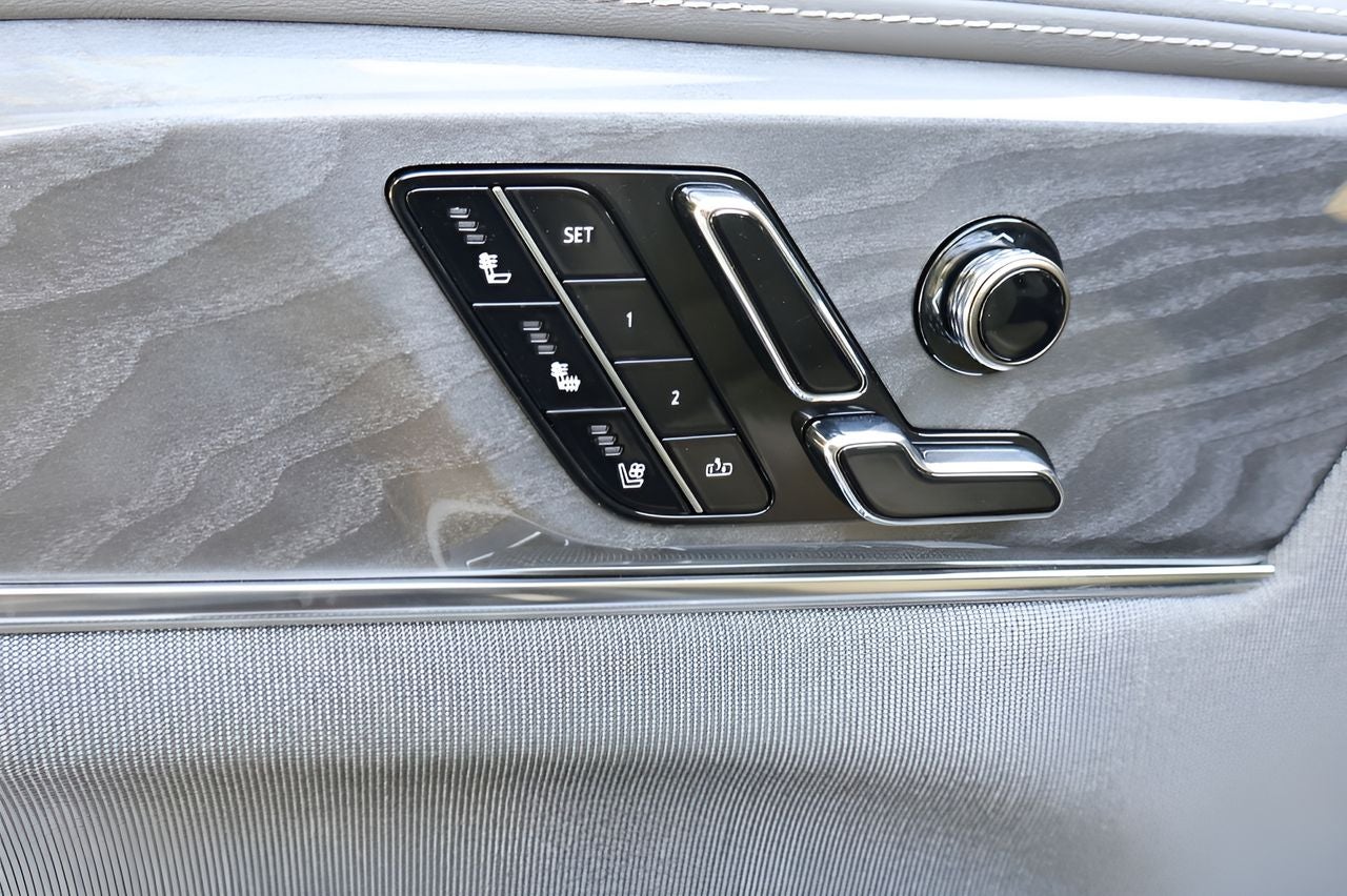 2025 Cadillac ESCALADE IQ Luxury 1
