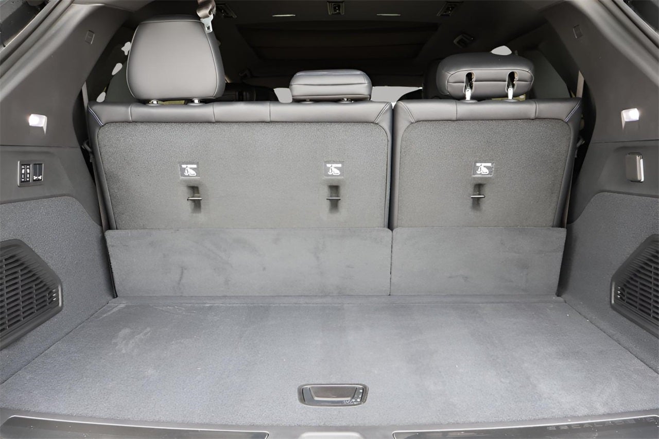 2025 Cadillac ESCALADE IQ Luxury 1