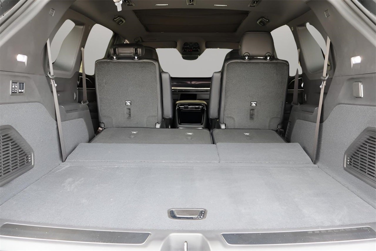 2025 Cadillac ESCALADE IQ Luxury 1