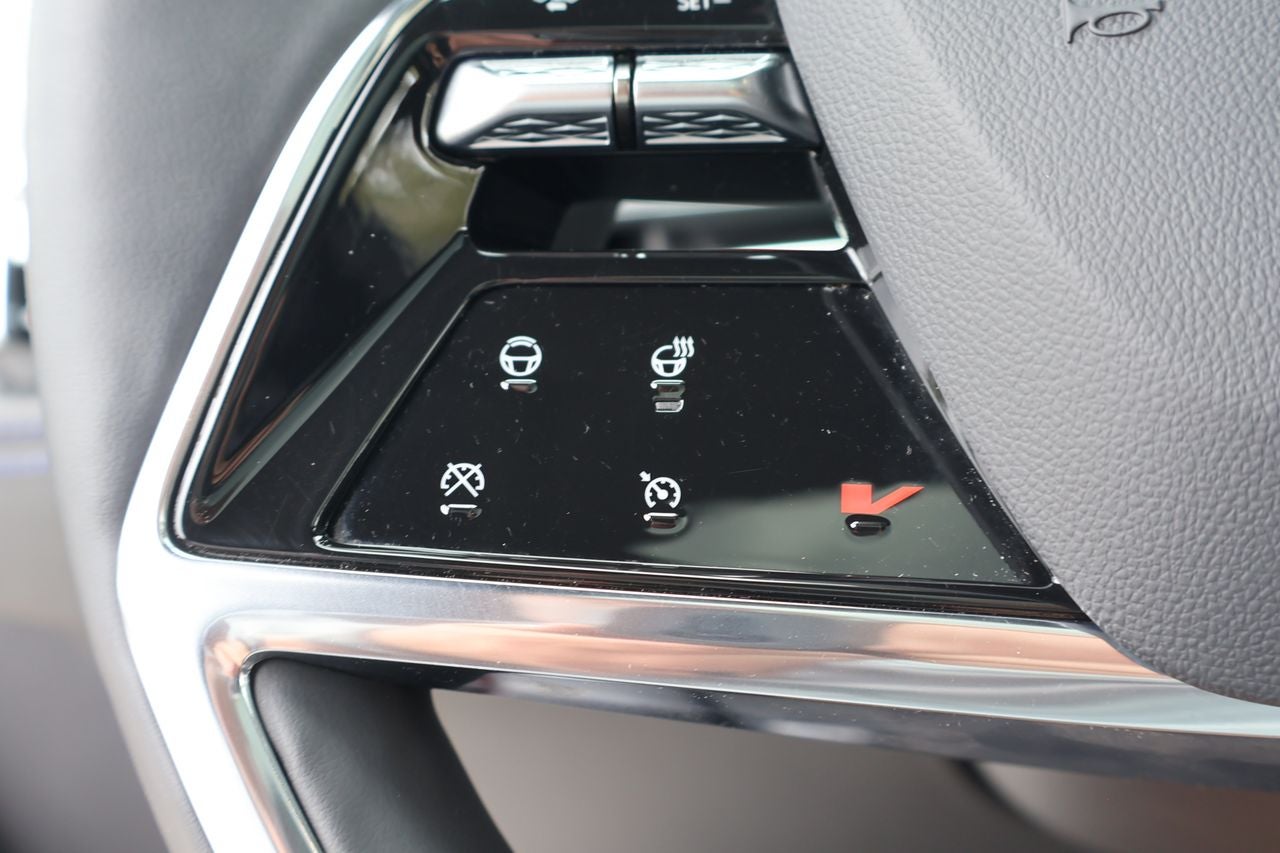 2025 Cadillac ESCALADE IQ Sport 1