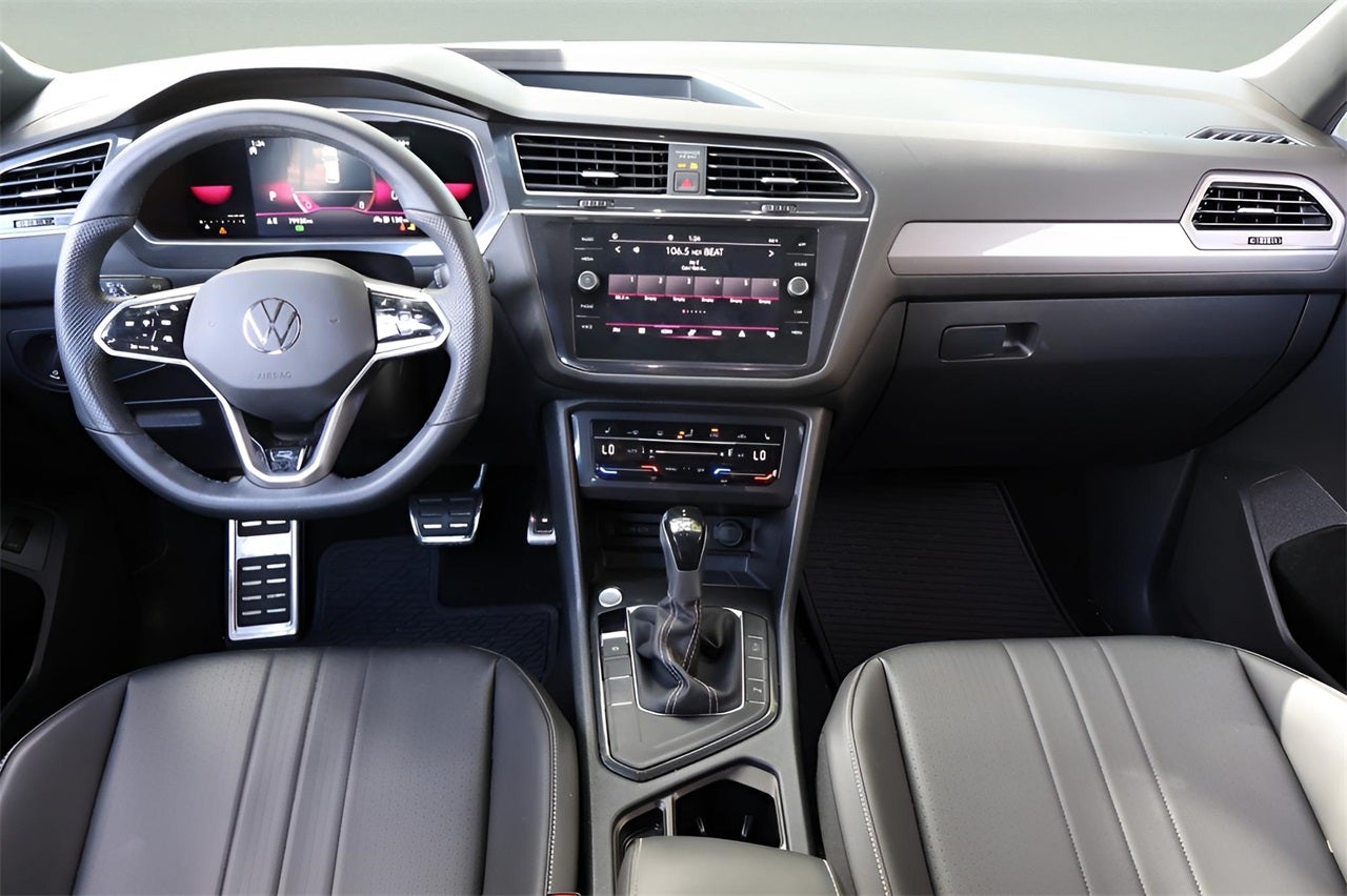 2022 Volkswagen Tiguan 2.0T SE R-Line Black
