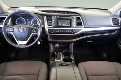 2018 Toyota Highlander LE