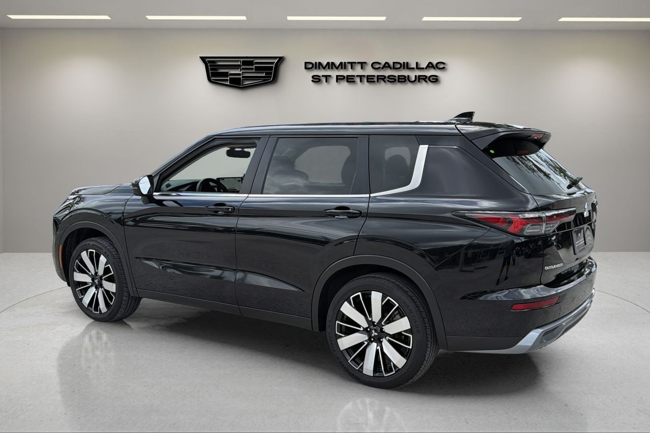 2025 Mitsubishi Outlander SE