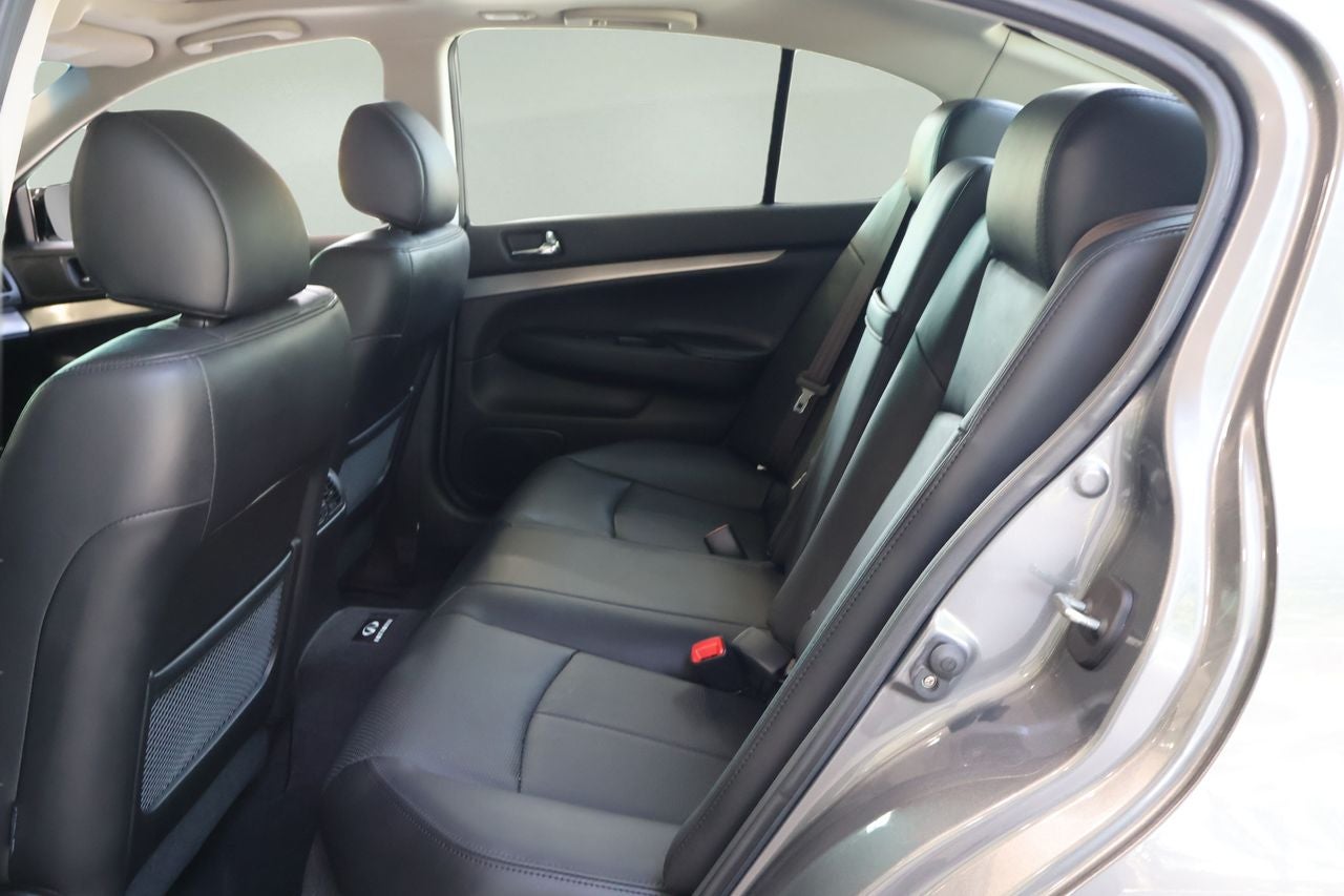 2013 INFINITI G37 Journey