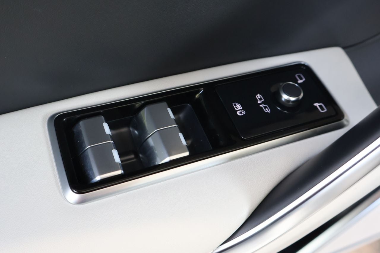 2024 Jaguar F-PACE P400 R-Dynamic S