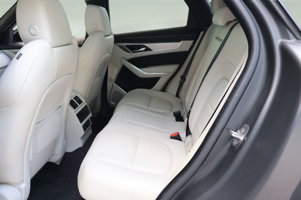2024 Jaguar F-PACE P400 R-Dynamic S