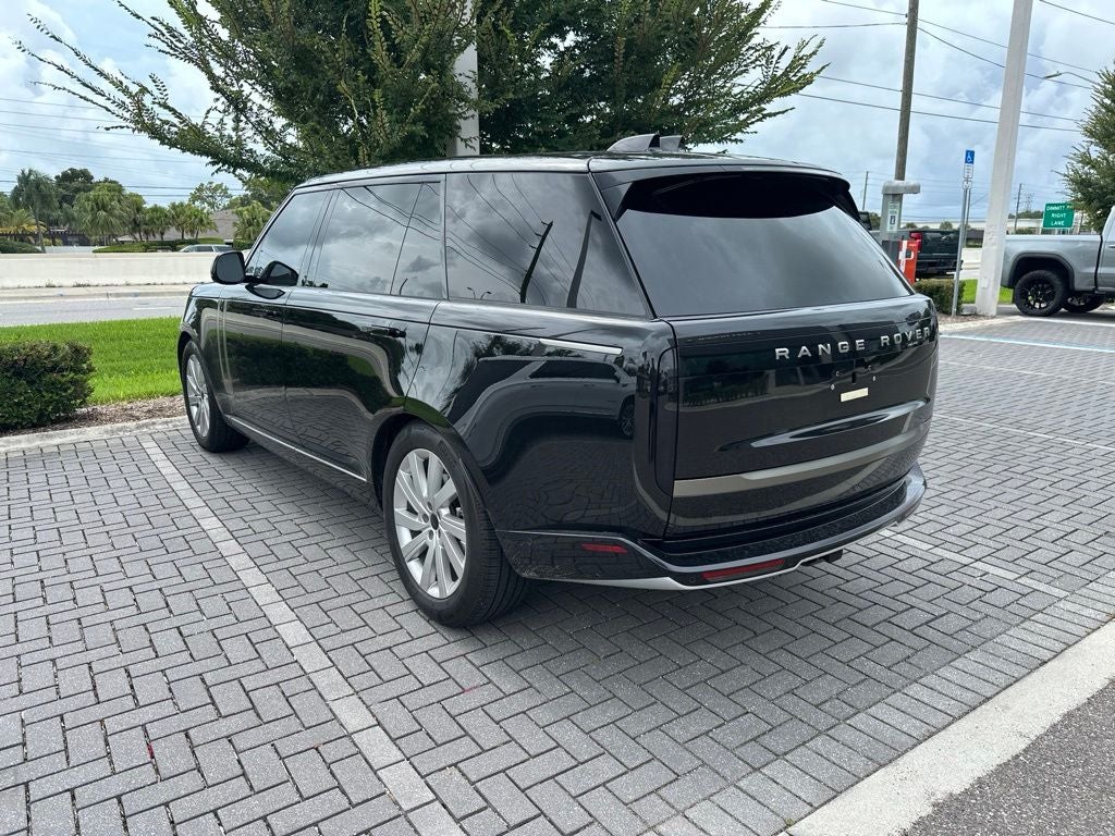 2026 Land Rover Range Rover SE LWB