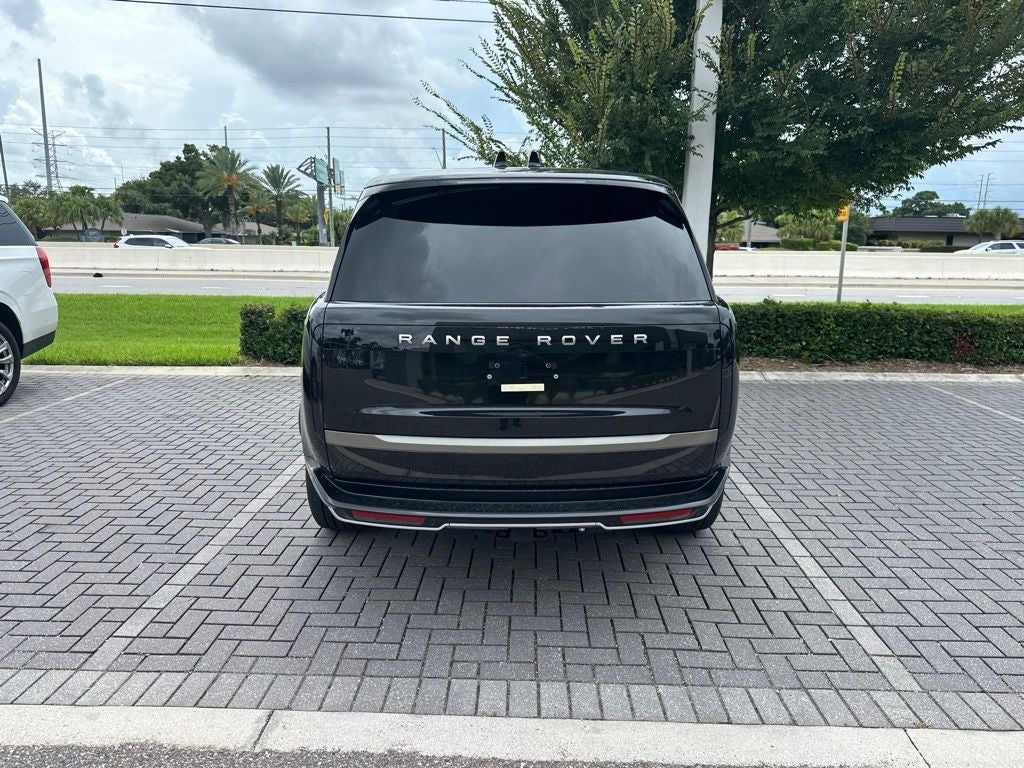 2026 Land Rover Range Rover SE LWB