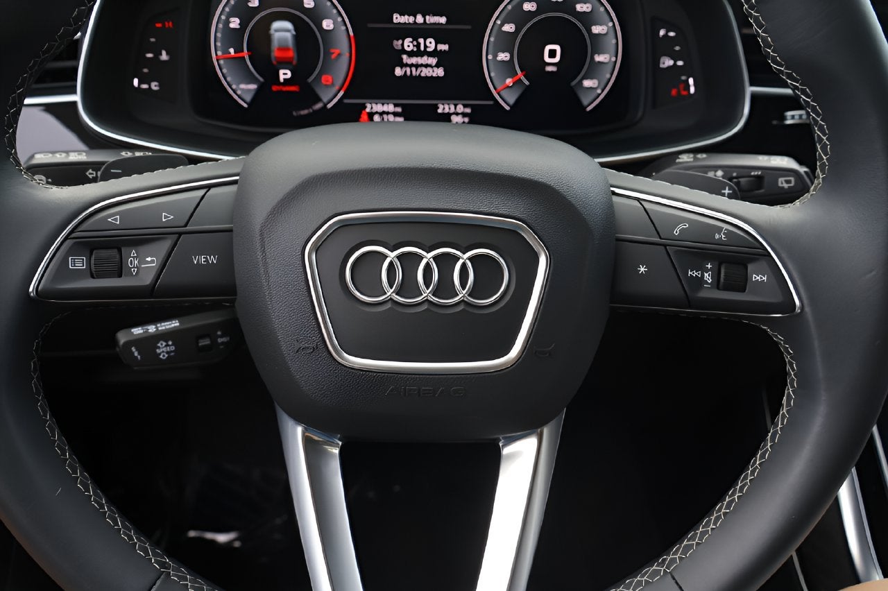 2023 Audi Q8 55 Premium quattro