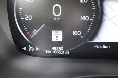 2018 Volvo XC60 Hybrid T8 R-Design