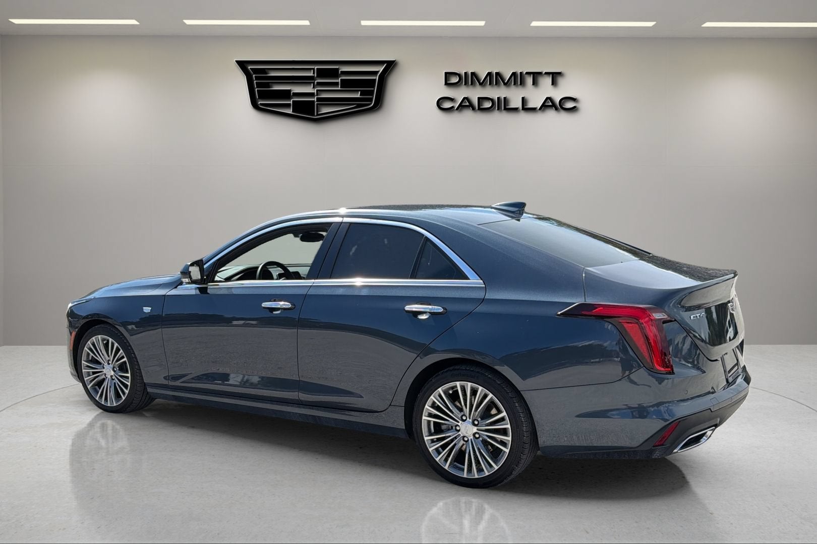2025 Cadillac CT4 Premium Luxury