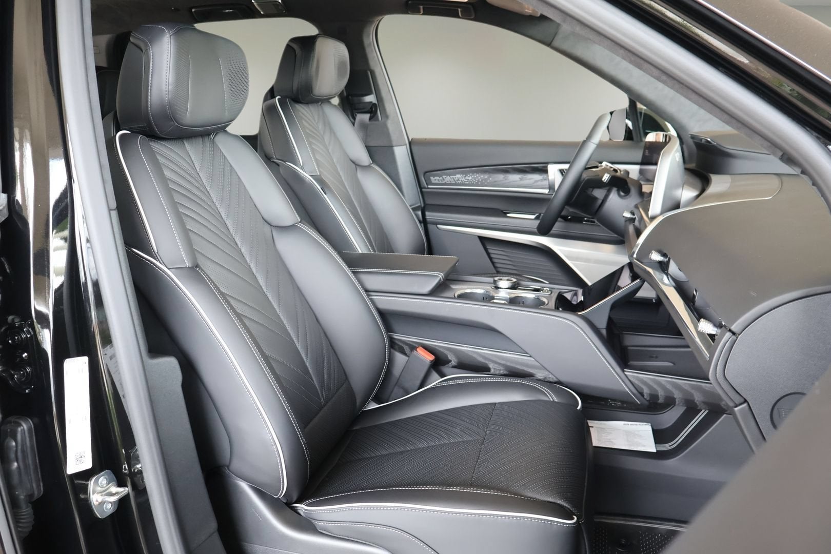 2026 Cadillac VISTIQ Platinum