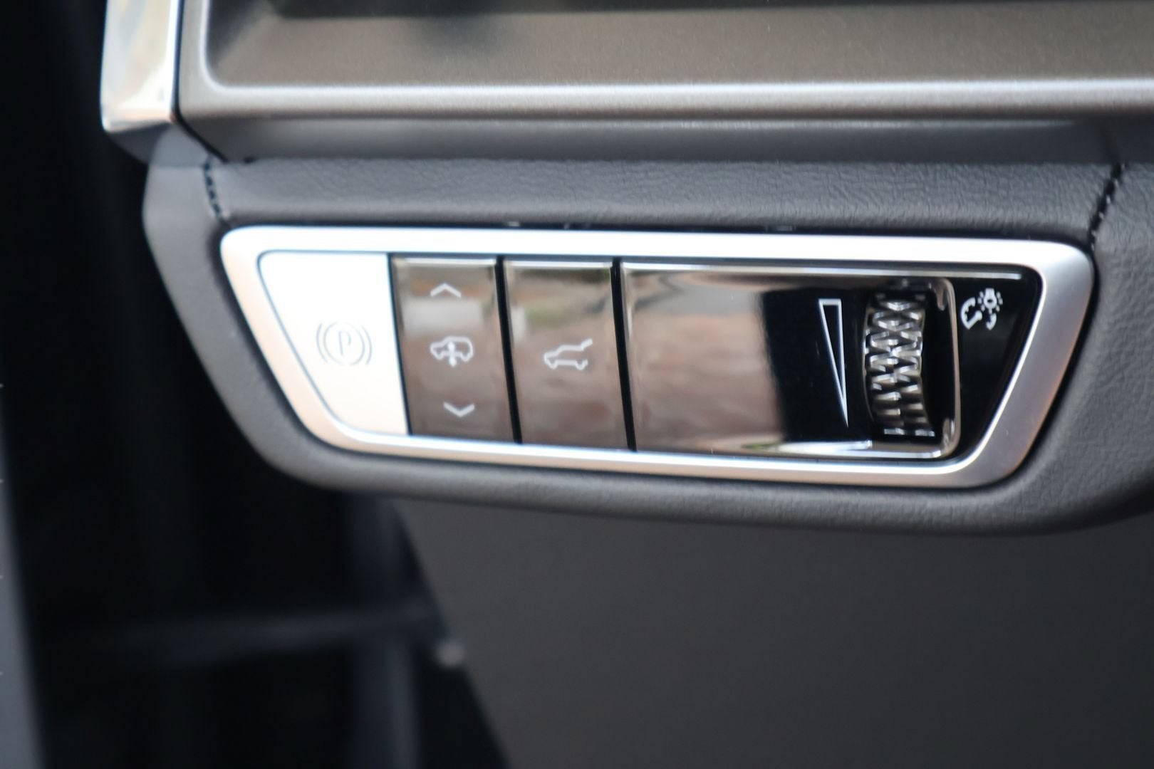 2026 Cadillac VISTIQ Platinum