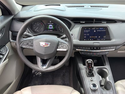2023 Cadillac XT4 FWD Premium Luxury