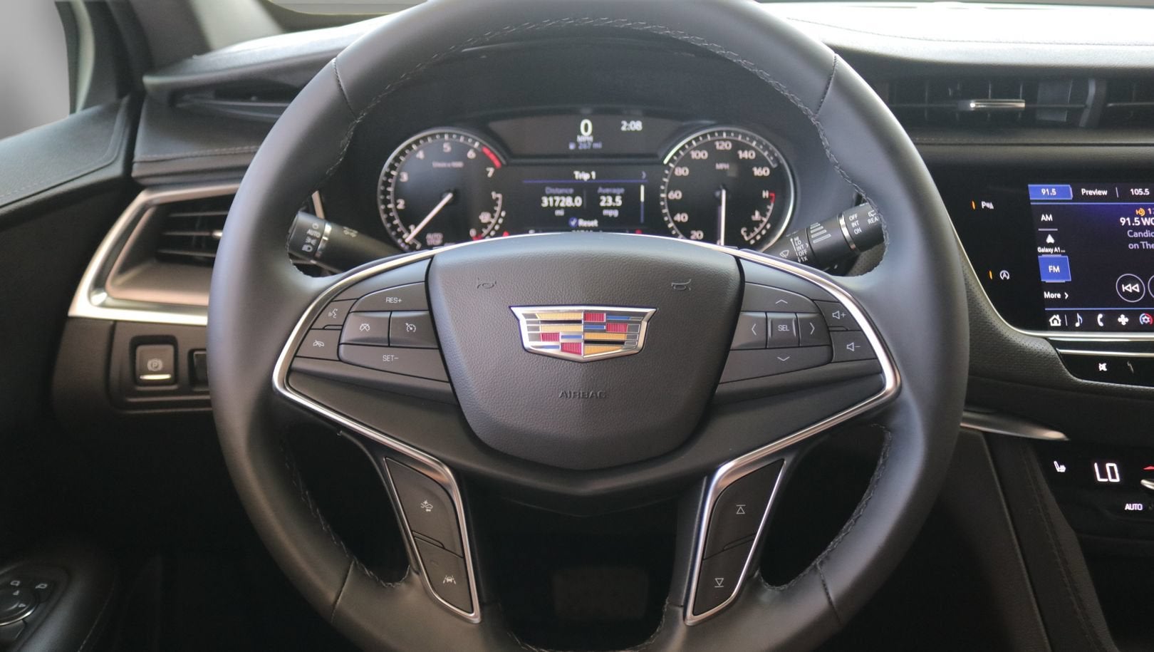 2024 Cadillac XT5 Luxury
