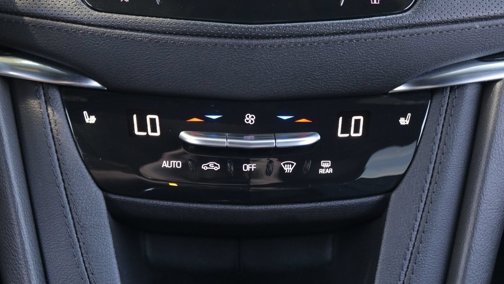 2023 Cadillac XT6 FWD Luxury