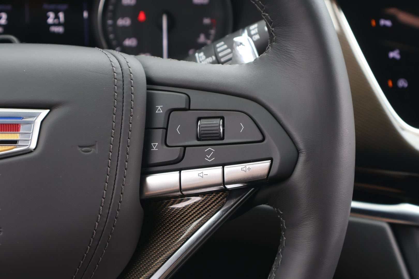 2025 Cadillac XT6 Sport