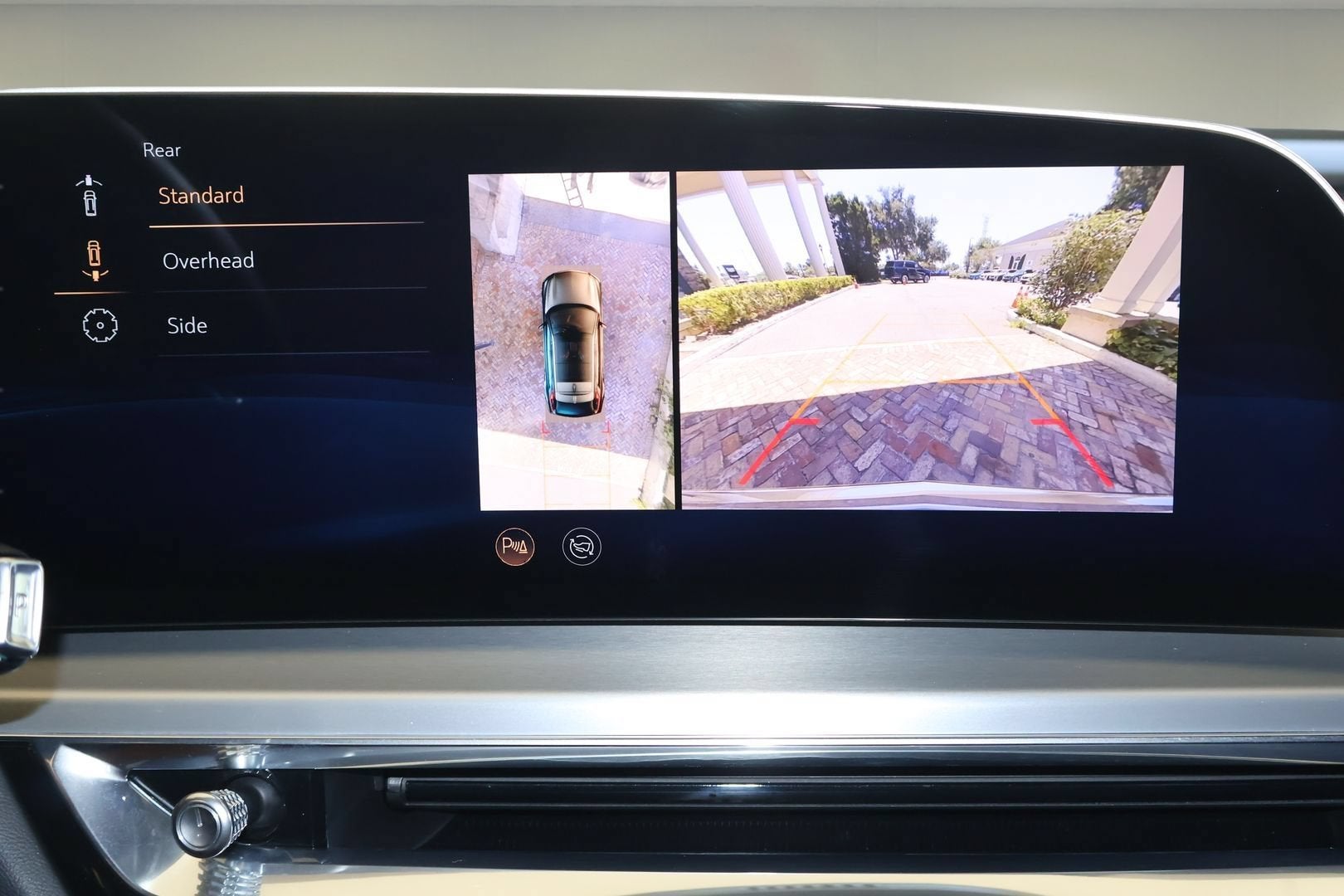 2023 Cadillac LYRIQ Luxury