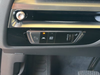 2025 Cadillac LYRIQ Luxury 1