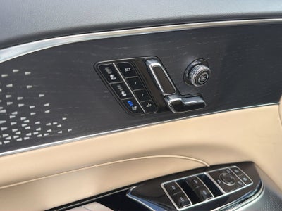2024 Cadillac LYRIQ Luxury 3