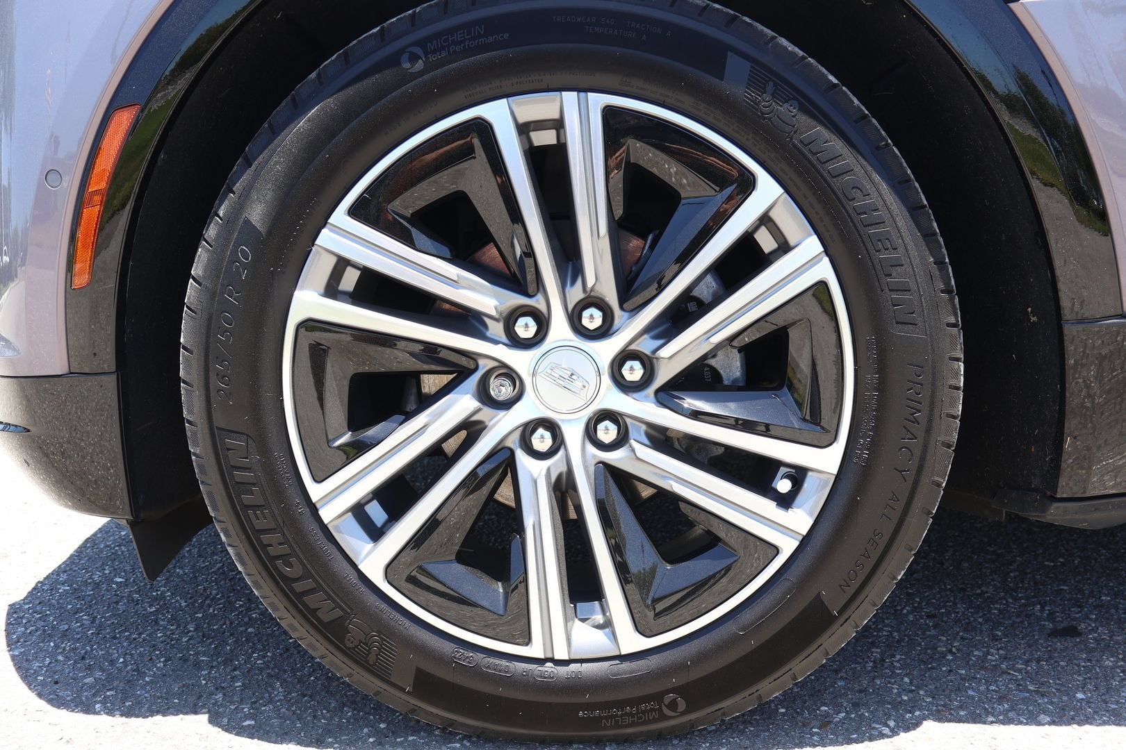 2024 Cadillac LYRIQ Luxury 3