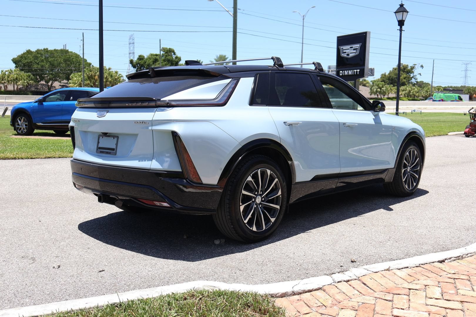 2024 Cadillac LYRIQ Sport 1