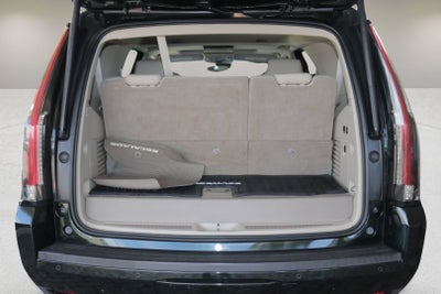 2016 Cadillac Escalade Luxury Collection