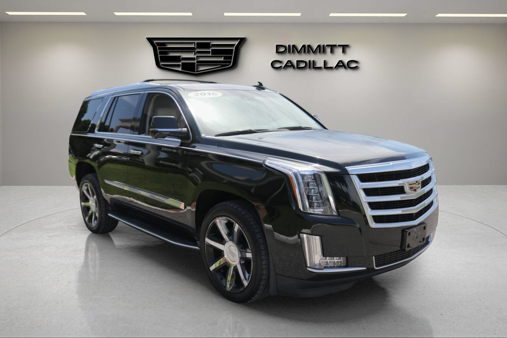 2016 Cadillac Escalade Luxury Collection