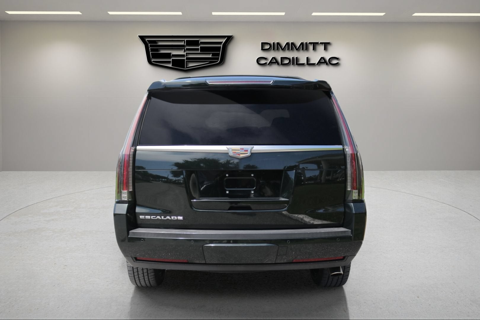 2016 Cadillac Escalade Luxury Collection
